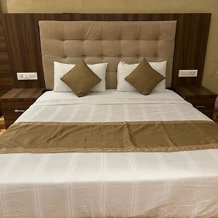 Hotel Bkc Mannat Мумбаи Экстерьер фото