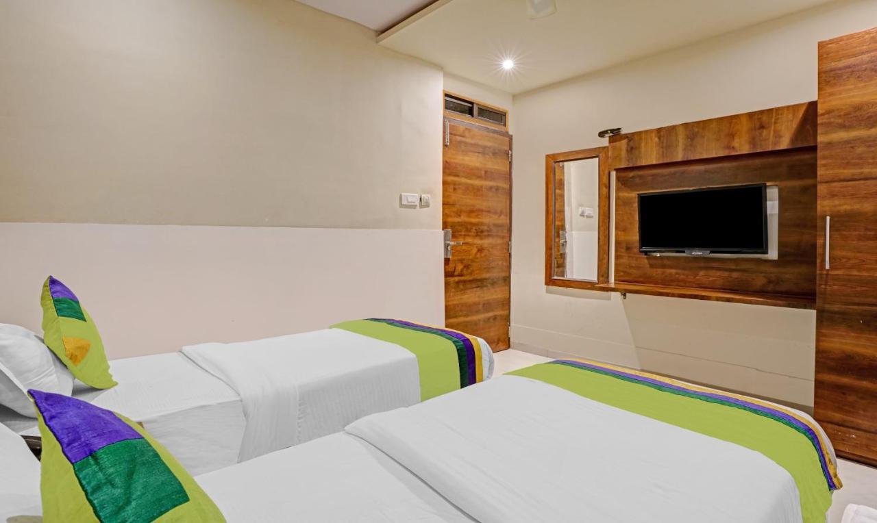 Hotel Bkc Mannat Мумбаи Экстерьер фото