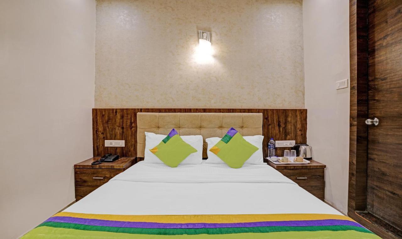 Hotel Bkc Mannat Мумбаи Экстерьер фото