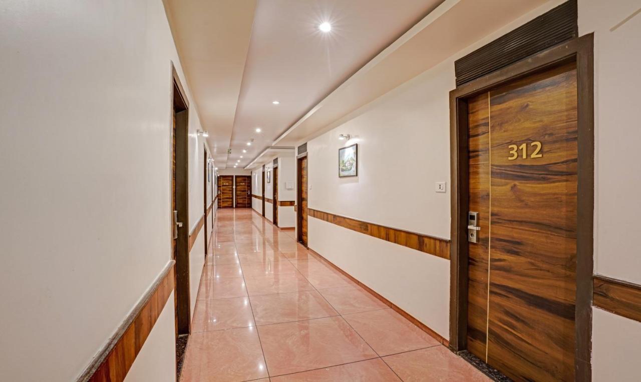 Hotel Bkc Mannat Мумбаи Экстерьер фото