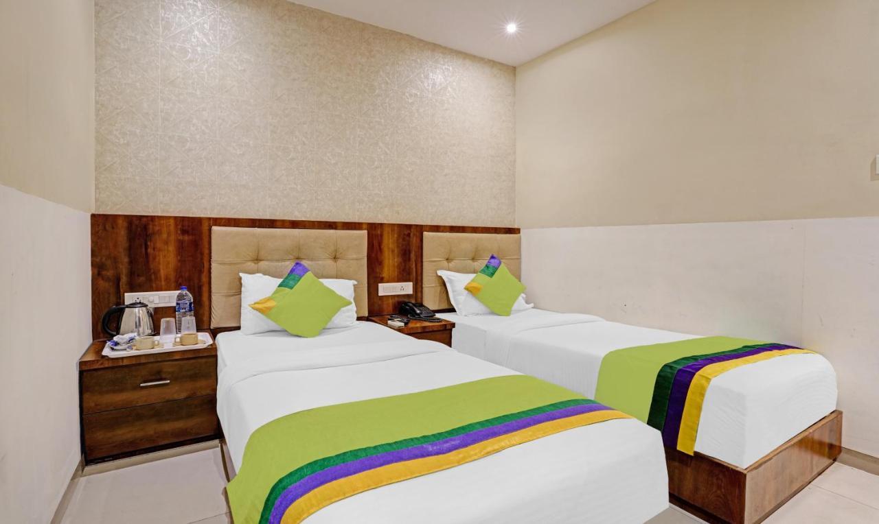 Hotel Bkc Mannat Мумбаи Экстерьер фото