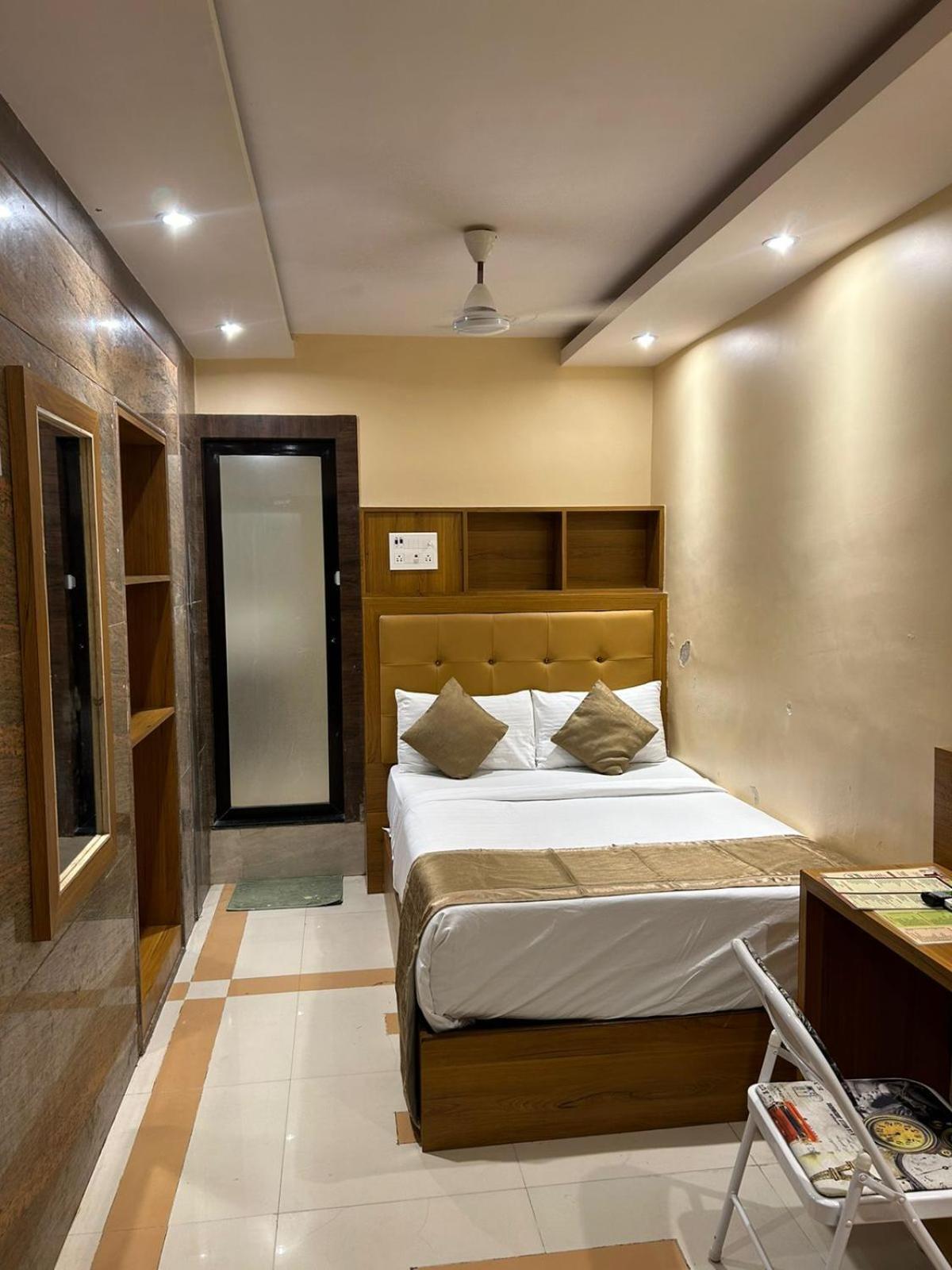 Hotel Bkc Mannat Мумбаи Экстерьер фото