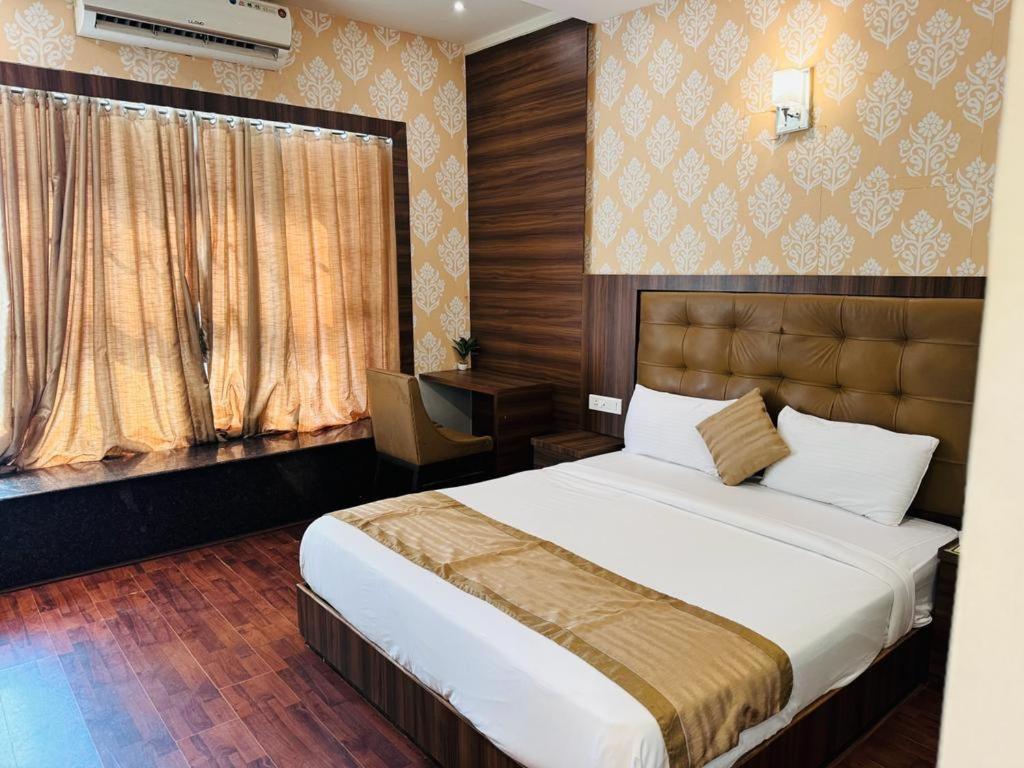Hotel Bkc Mannat Мумбаи Экстерьер фото